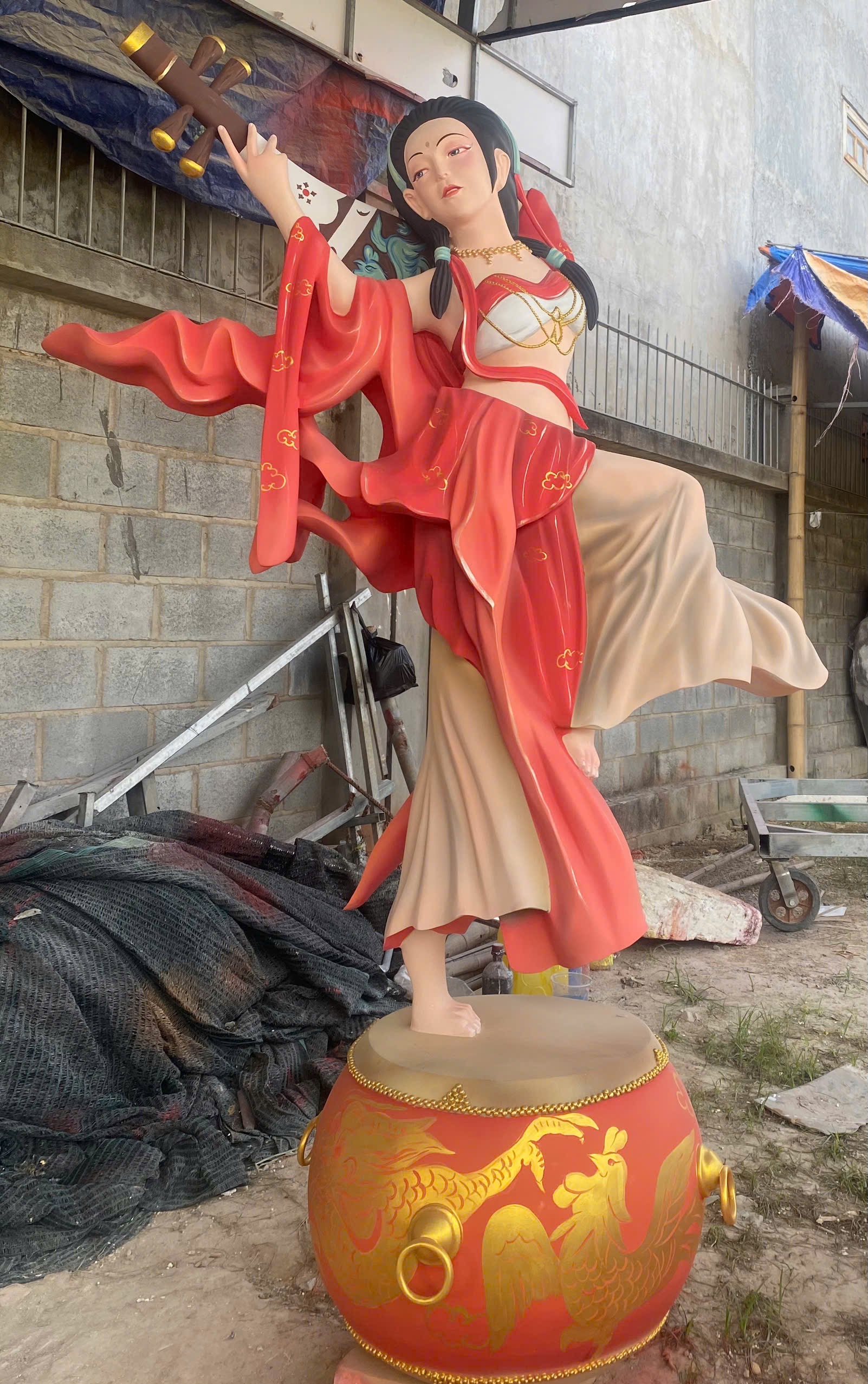 Tượng cổ điển composite ở tphcm