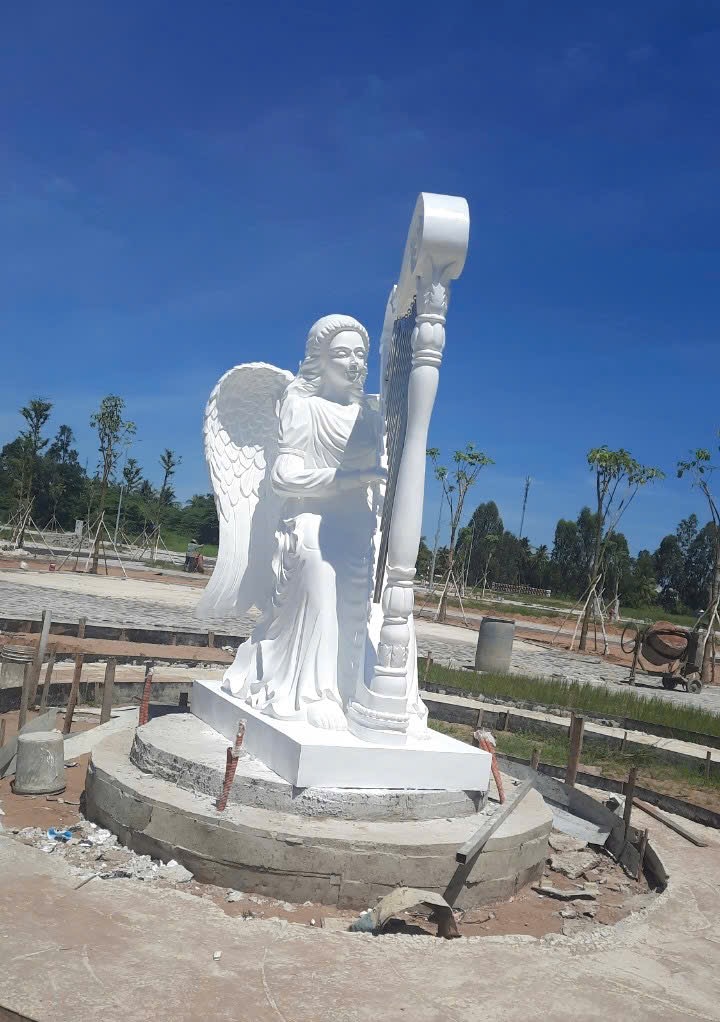 Mô hình tượng trang trí khuôn viên